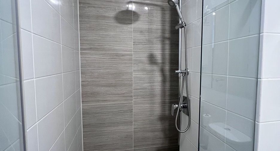 For sale 2 bedrooms condo in Bang Kapi, Bangkok