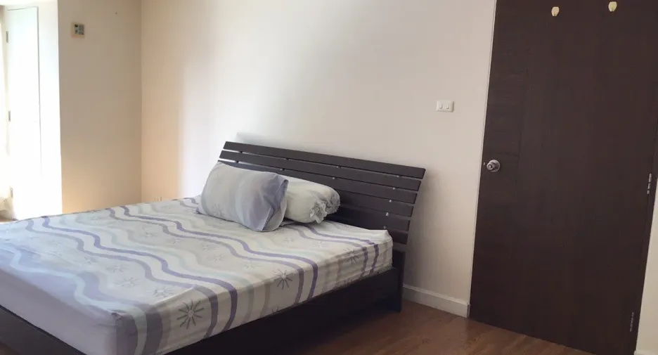 For sale 2 bedrooms condo in Khlong Toei, Bangkok