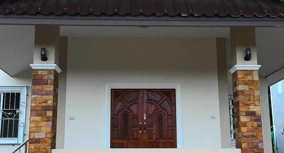 For sale 3 bedrooms house in Mueang Phayao, Phayao