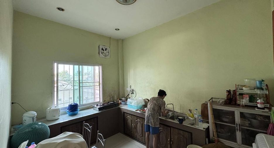 For sale 3 bedrooms house in Mueang Phayao, Phayao