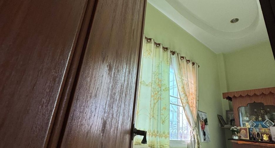 For sale 3 bedrooms house in Mueang Phayao, Phayao