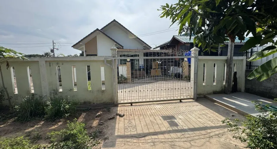 For sale 3 bedrooms house in Mueang Phayao, Phayao