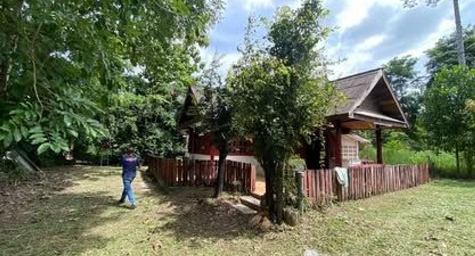 出售 土地 在 Phanat Nikhom, Chon Buri