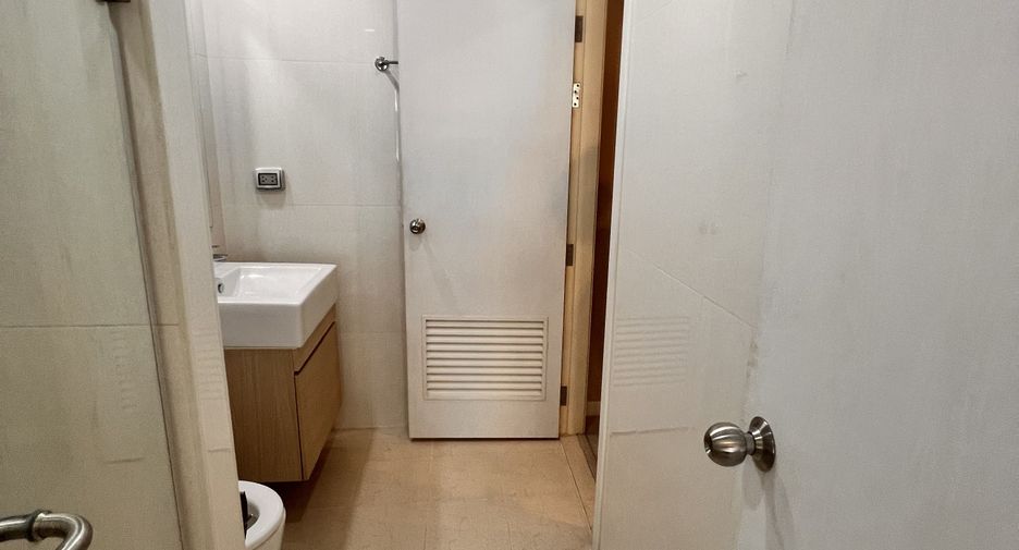 À vendre 1 chambre condo à Khlong Toei, Bangkok