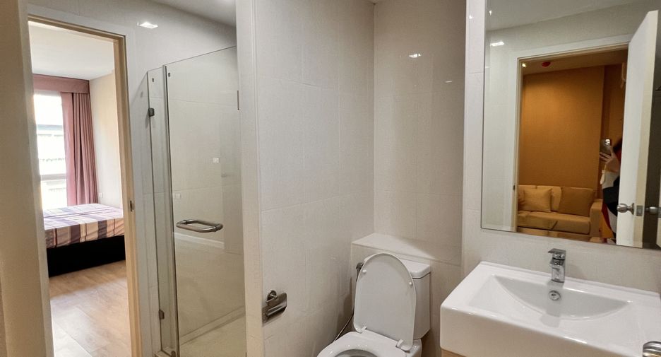 À vendre 1 chambre condo à Khlong Toei, Bangkok