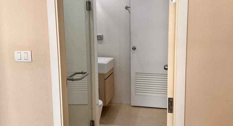 À vendre 1 chambre condo à Khlong Toei, Bangkok