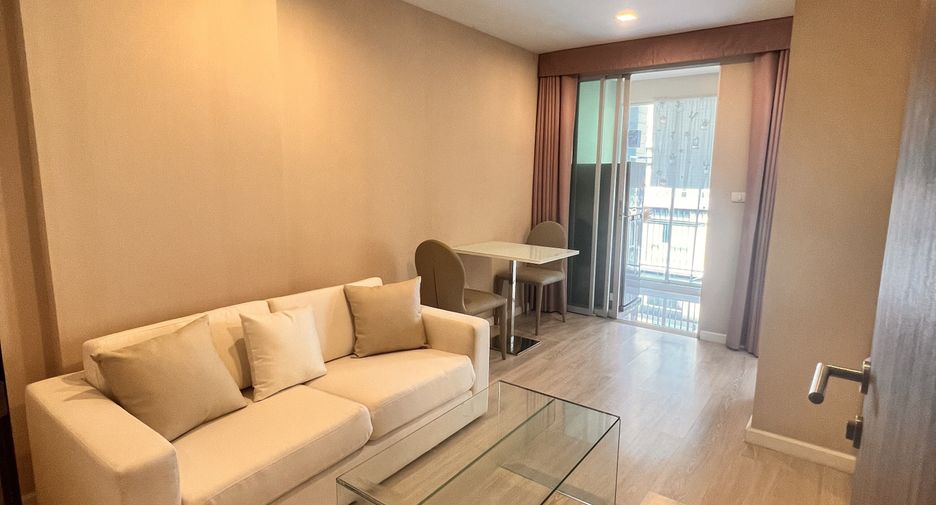 À vendre 1 chambre condo à Khlong Toei, Bangkok