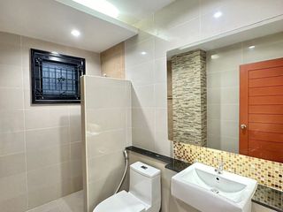 For sale 3 bedrooms house in Mueang Phitsanulok, Phitsanulok