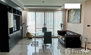 For sale 3 bedrooms condo in Huai Khwang, Bangkok