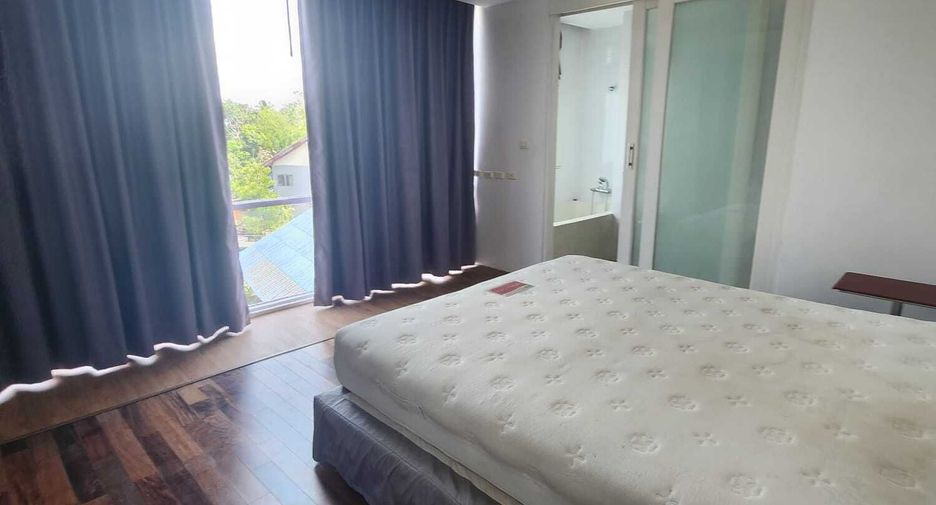 For rent 4 bedrooms villa in Mueang Phuket, Phuket