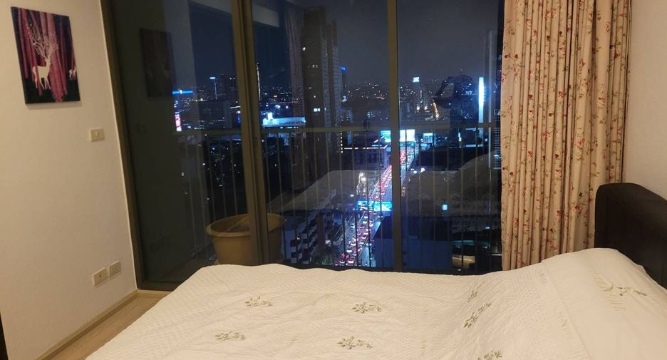 For sale 2 bedrooms condo in Watthana, Bangkok