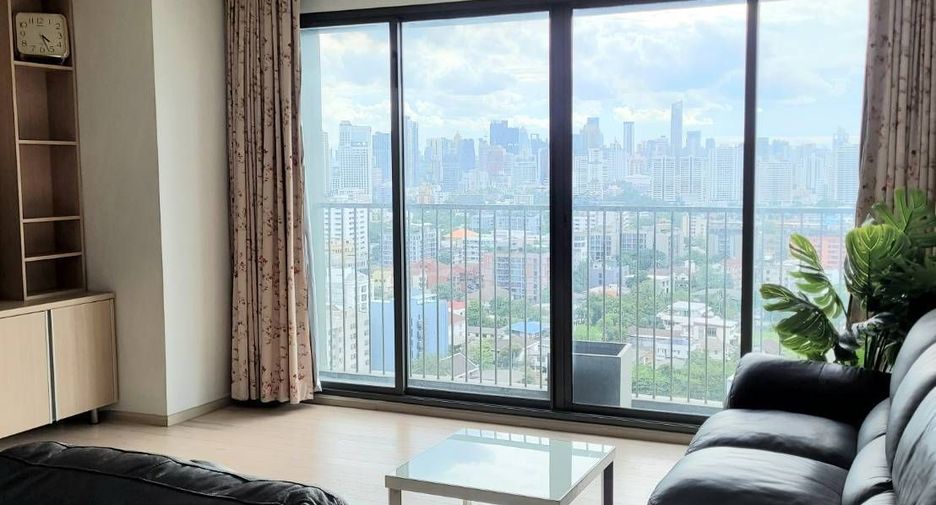 For sale 2 bedrooms condo in Watthana, Bangkok