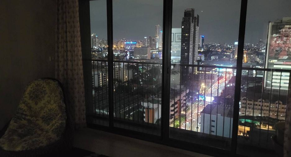 For sale 2 bedrooms condo in Watthana, Bangkok