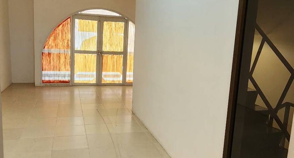 Local comercial en venta de 3 habitaciones en Ban Chang, Rayong