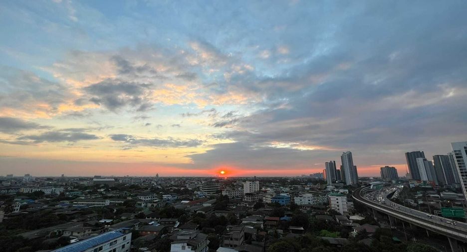 For sale 1 bed condo in Chom Thong, Bangkok