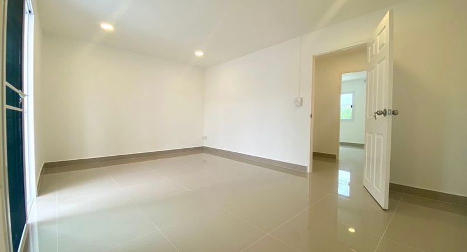 À vendre 2 chambres maison de ville à Thanyaburi, Pathum Thani