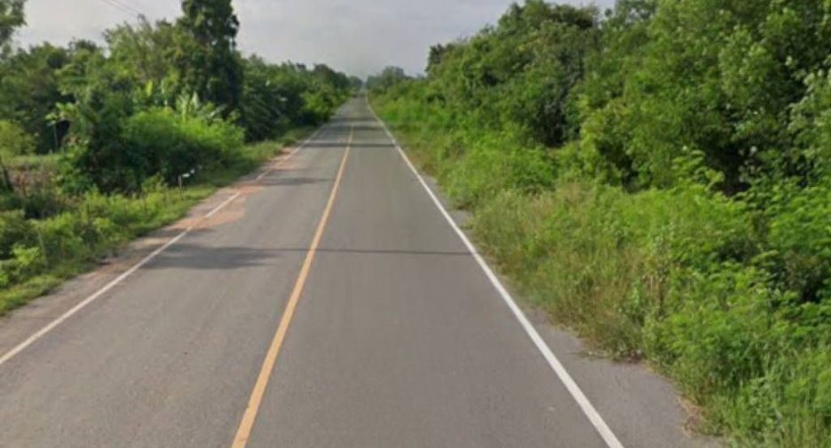 À vendre terrain à Phatthana Nikhom, Lopburi