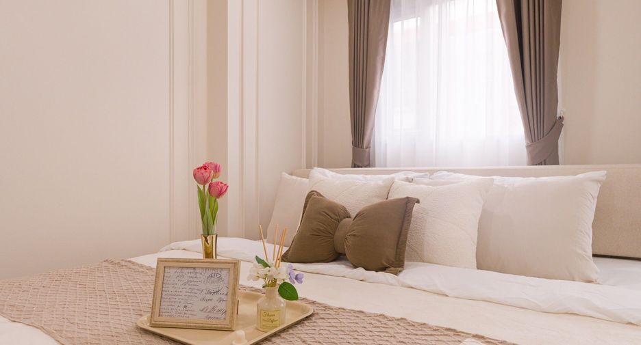 For sale 1 bed condo in Phra Khanong, Bangkok