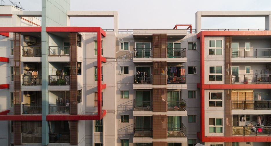 For sale 1 bed condo in Phra Khanong, Bangkok