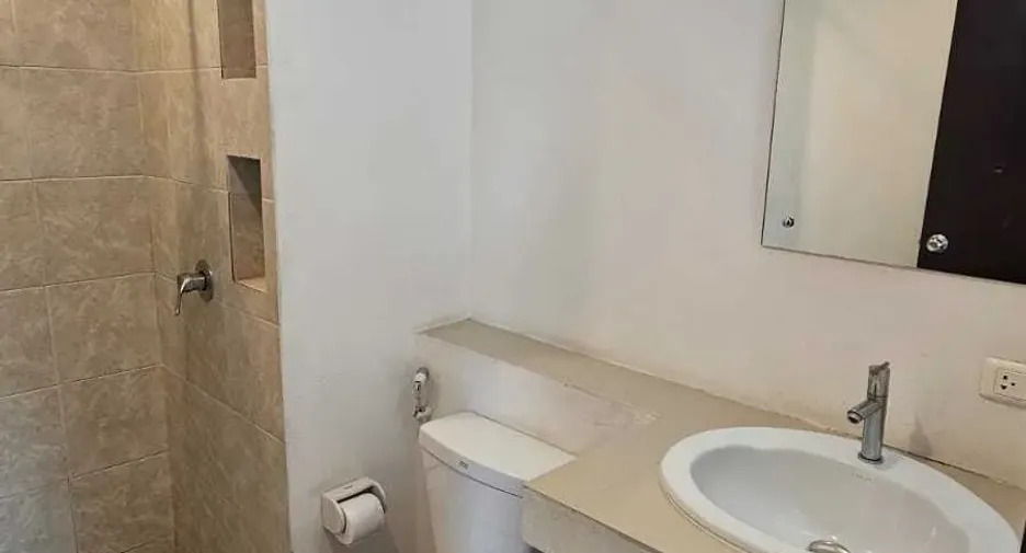 For rent studio condo in Mueang Phuket, Phuket