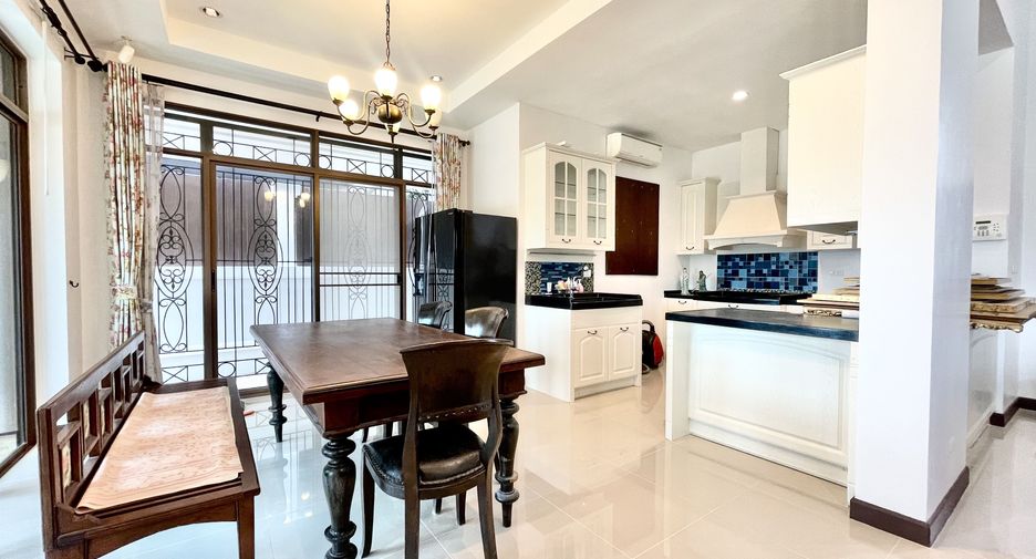 For sale 3 bedrooms villa in Thalang, Phuket