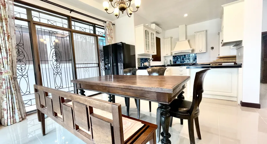 For sale 3 bedrooms villa in Thalang, Phuket