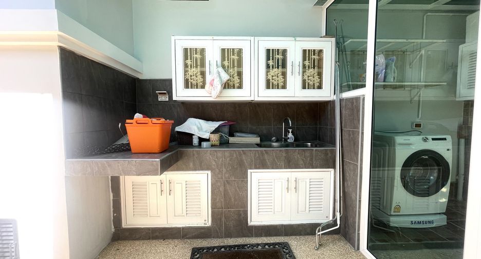 For sale 3 bedrooms villa in Thalang, Phuket