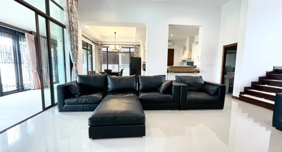 For sale 3 bedrooms villa in Thalang, Phuket