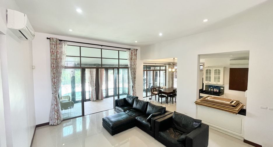 For sale 3 bedrooms villa in Thalang, Phuket
