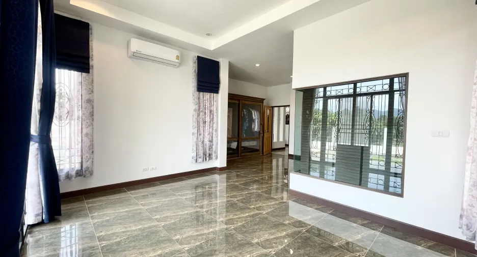For sale 3 bedrooms villa in Thalang, Phuket