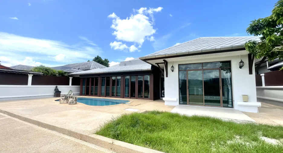 For sale 3 bedrooms villa in Thalang, Phuket