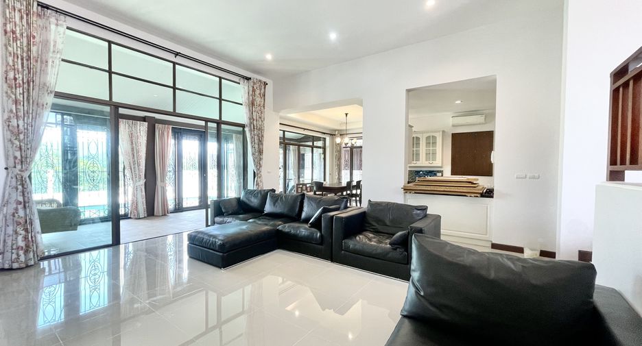 For sale 3 bedrooms villa in Thalang, Phuket