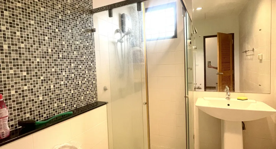 For sale 3 bedrooms villa in Thalang, Phuket
