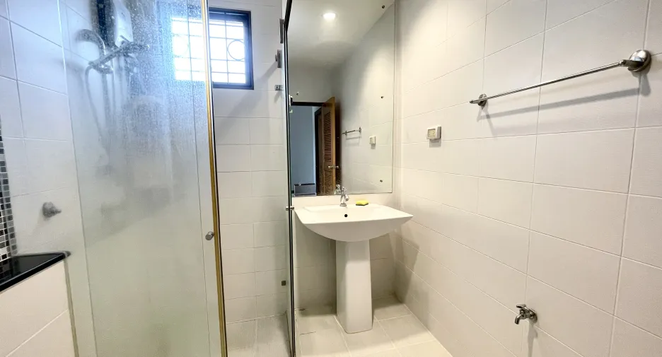 For sale 3 bedrooms villa in Thalang, Phuket