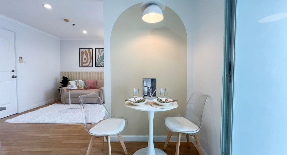 For sale 1 bed condo in Wang Thonglang, Bangkok