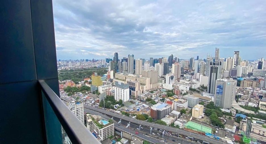 For sale 1 bed condo in Pathum Wan, Bangkok