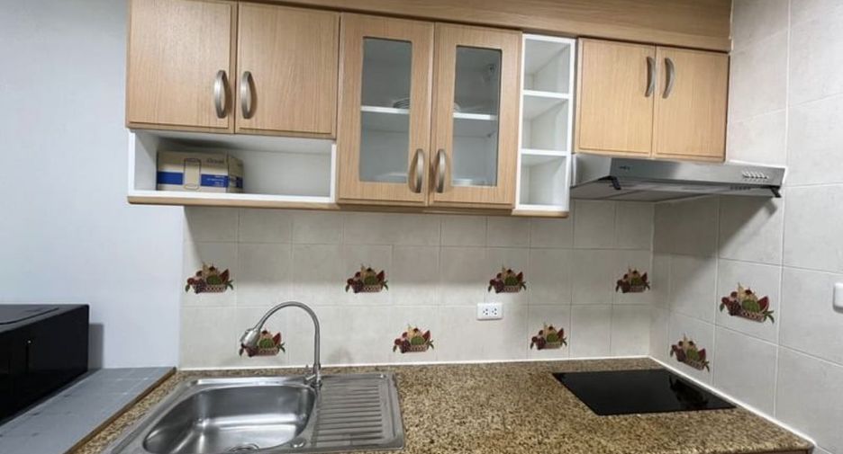 For sale 2 bedrooms condo in Watthana, Bangkok