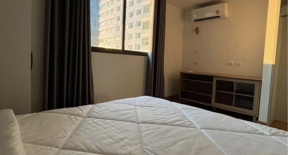 For sale 2 bedrooms condo in Watthana, Bangkok
