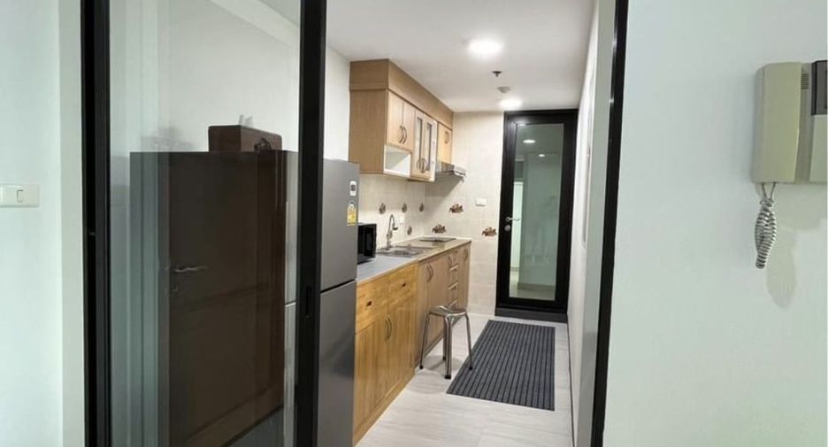 For sale 2 bedrooms condo in Watthana, Bangkok