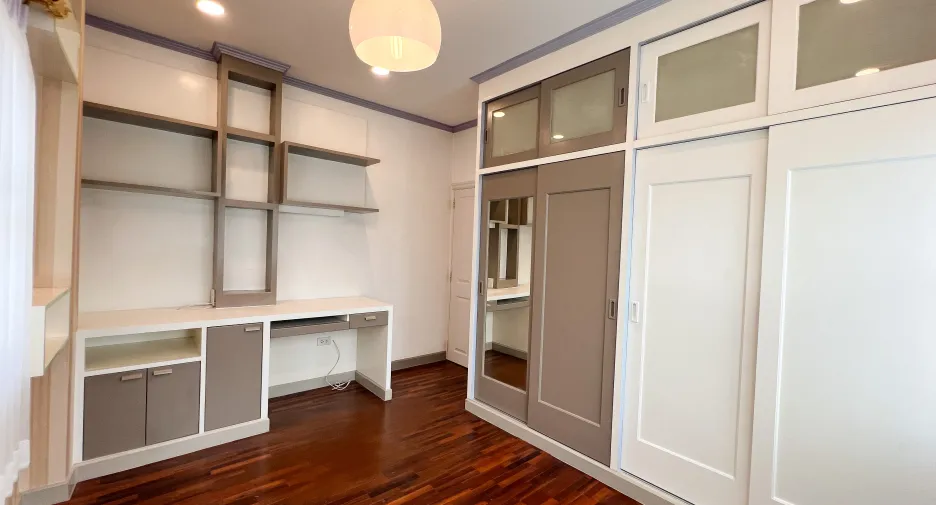 ขาย 5 ห้องนอน บ้านเดี่ยว ใน เมืองราชบุรี, ราชบุรี
