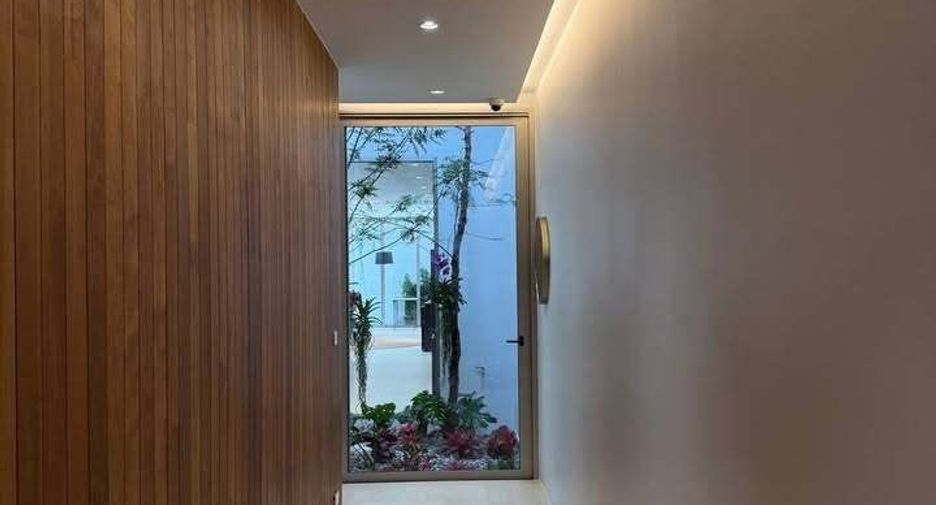 For sale 4 bedrooms villa in Thalang, Phuket