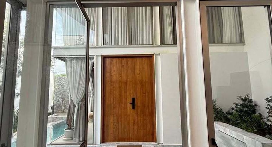 For sale 4 bedrooms villa in Thalang, Phuket