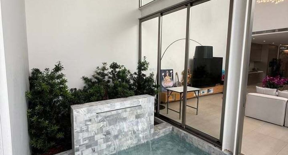 For sale 4 bedrooms villa in Thalang, Phuket