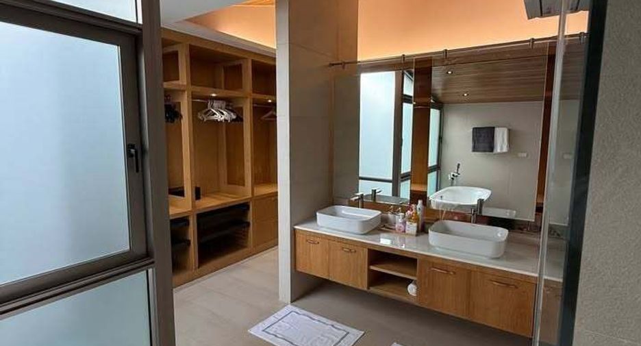 For sale 4 bedrooms villa in Thalang, Phuket