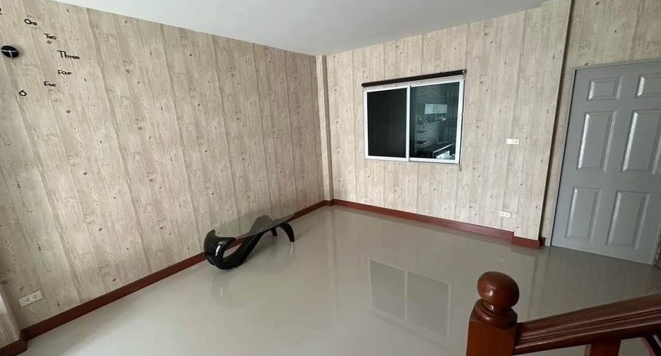 出售 和 出租 3 卧室 联排别墅 在 Krathum Baen, Samut Sakhon