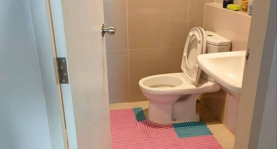 For sale 1 bed condo in Mueang Samut Prakan, Samut Prakan