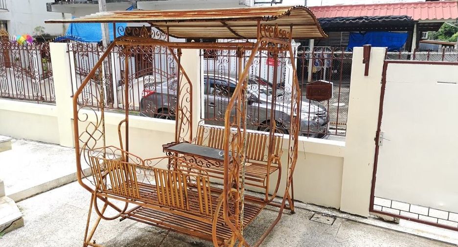 For sale 4 ベッドルーム house in Sawankhalok, Sukhothai