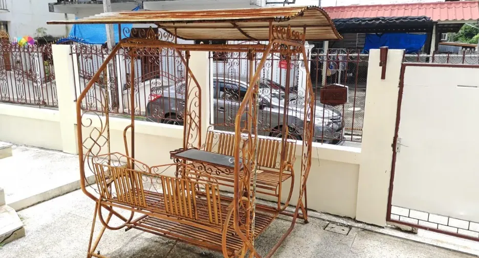 For sale 4 bedrooms house in Sawankhalok, Sukhothai