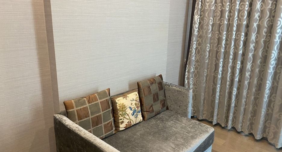 For sale 1 bed condo in Sathon, Bangkok