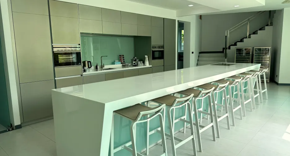 For rent 5 bedrooms villa in Mueang Phuket, Phuket